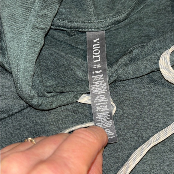 EUC Vuori Halo Essential Hoodie size small - Picture 4 of 6